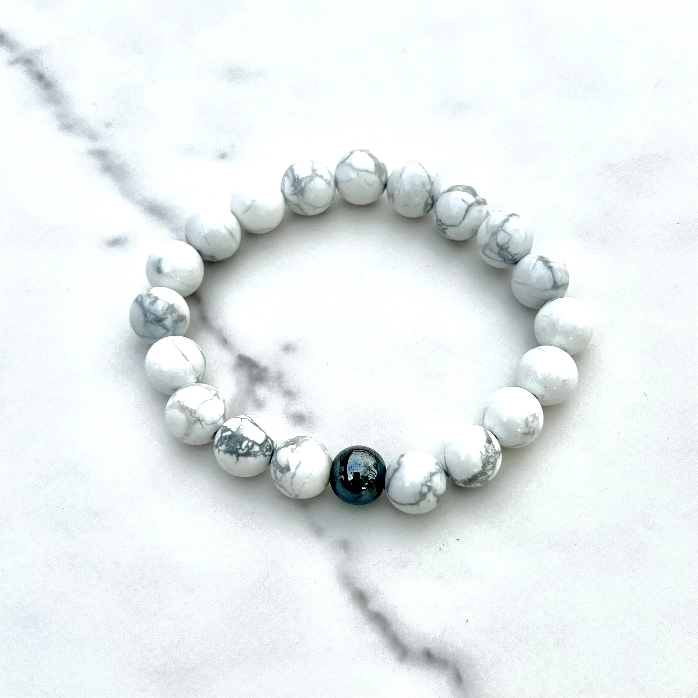 10mm Howlite Beaded Bracelet with Hematite Accent Bead