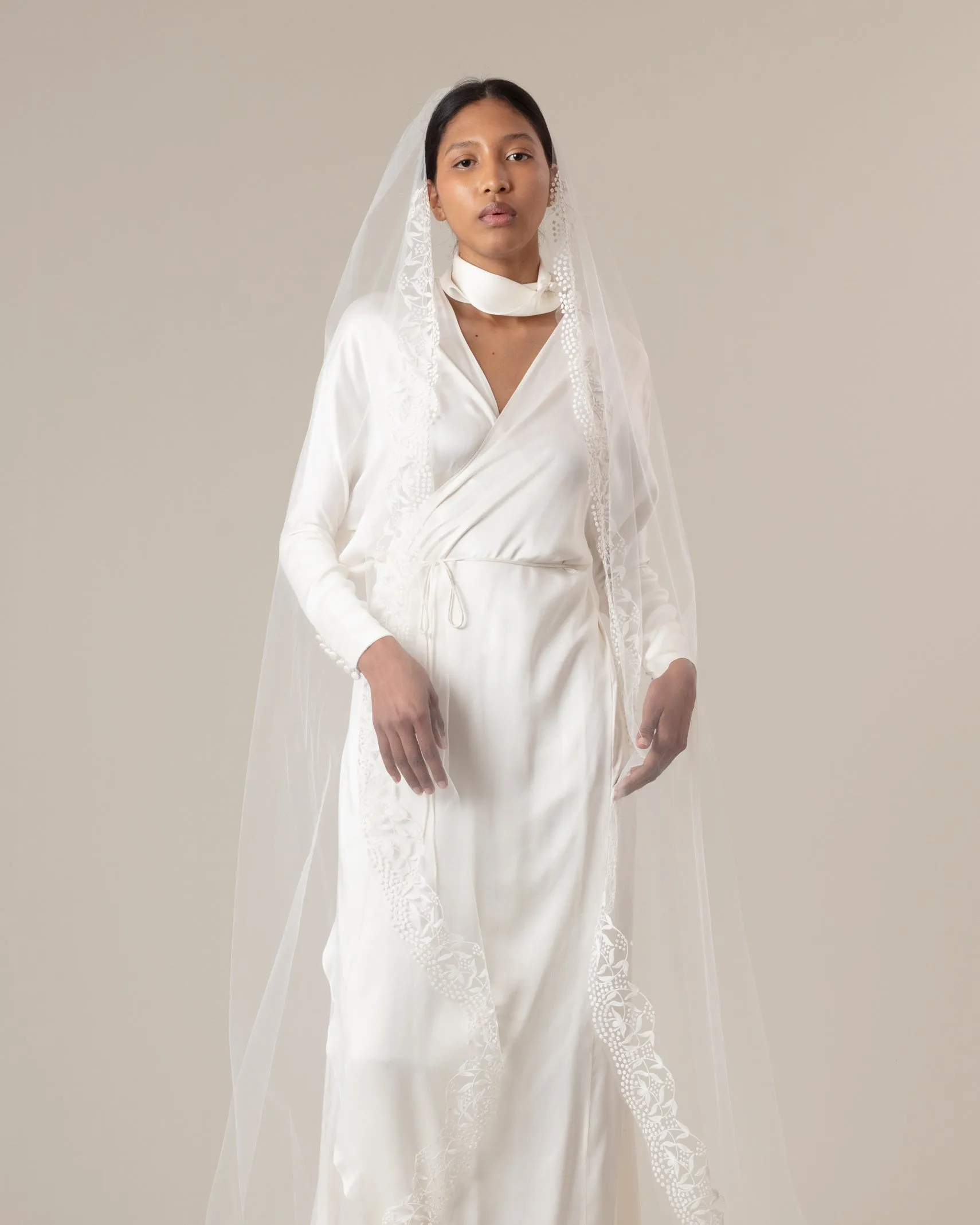 ARENA ORNAMENTAL NEEDLEWORK VEIL