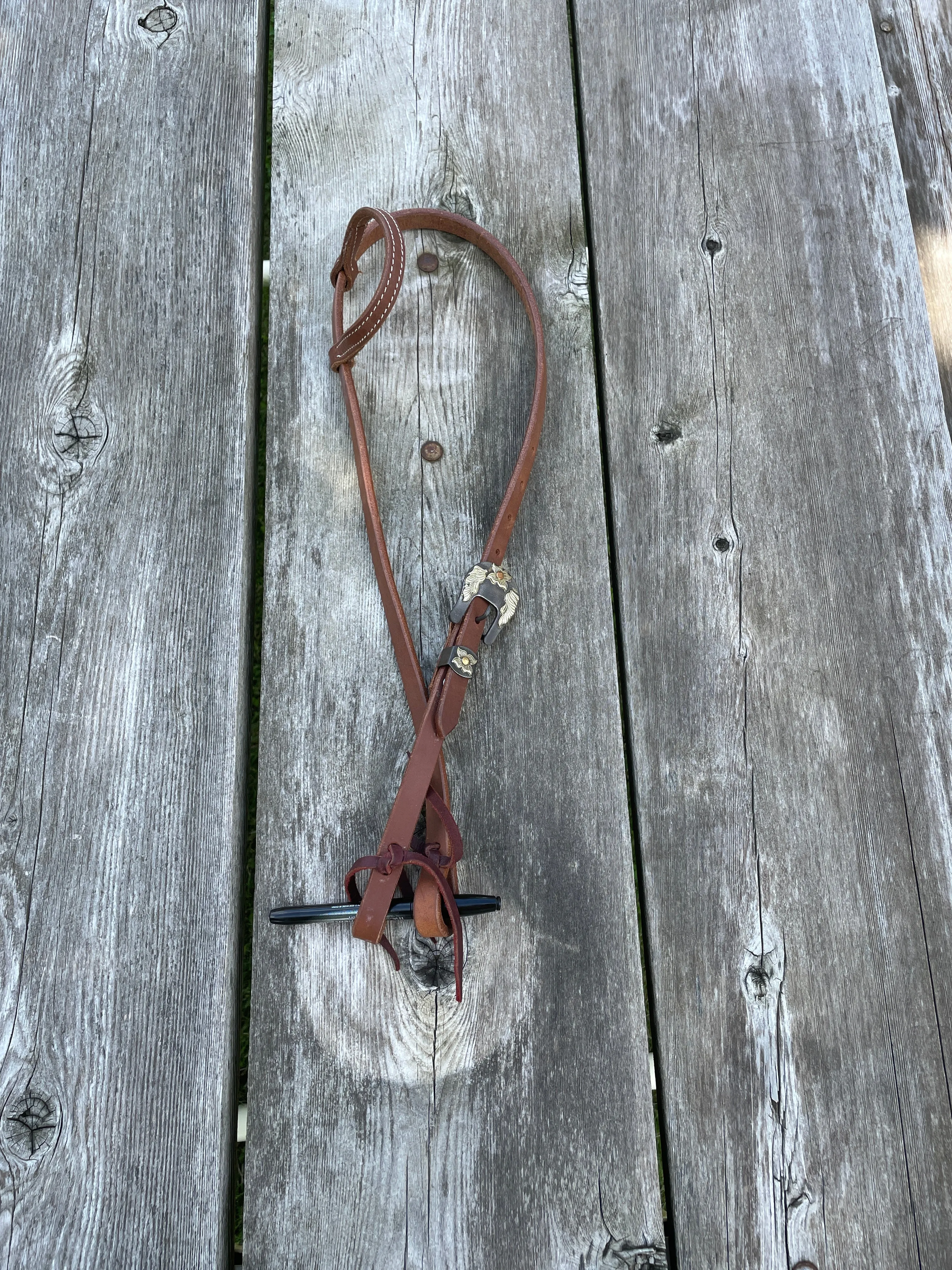 Argentina Cow Leather One Ear Headstall with Floral Overlayed Buckle