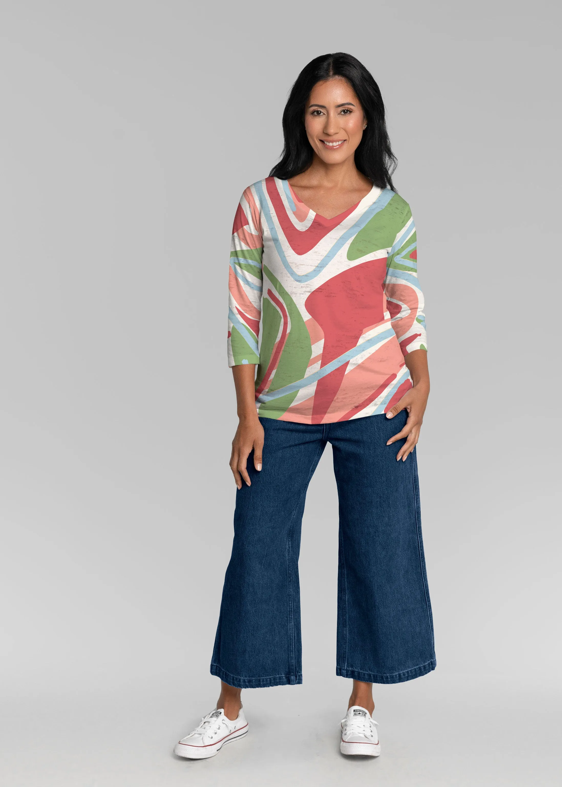 Boomerang (17292) ~ Signature 3/4 Sleeve V-Neck Top
