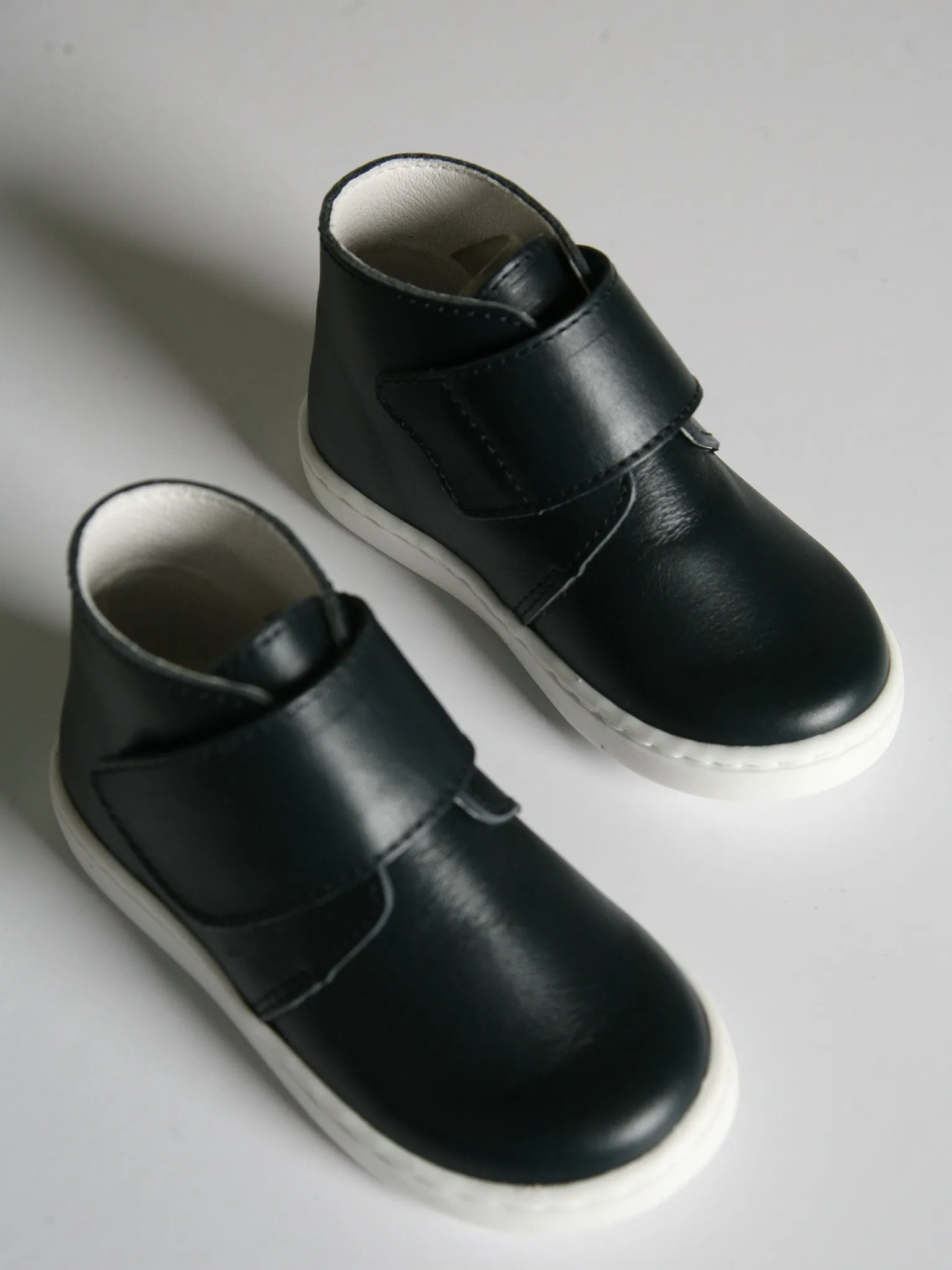 Borboleta Navy 'Andre' Leather Velcro Hi-Top Boots