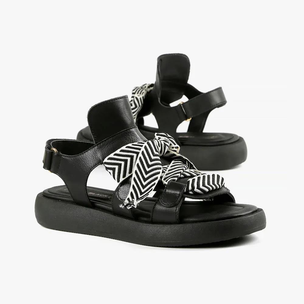 Bowlace Sandal