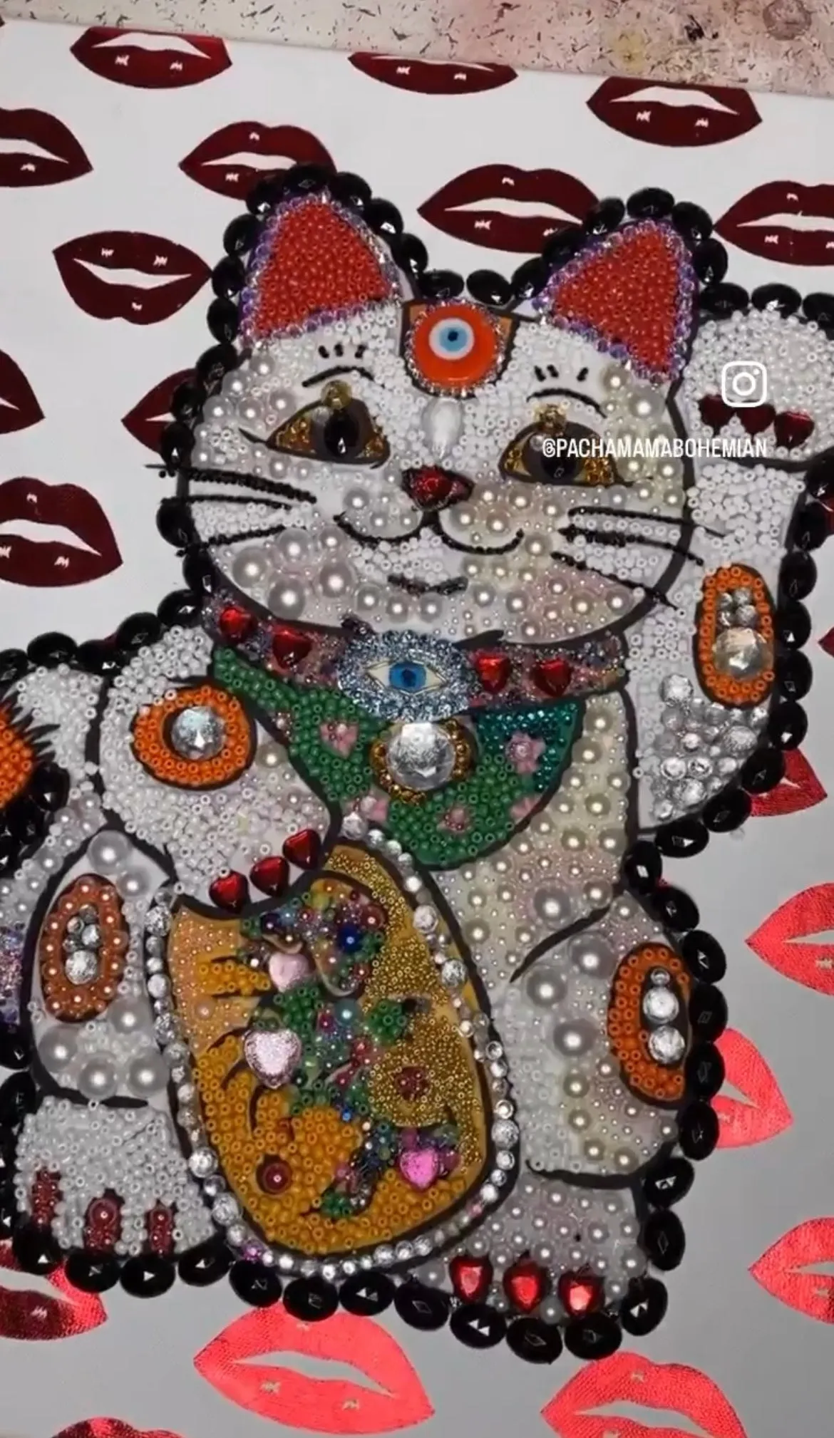 CANVAS Capsule Of 3 Lucky Cats