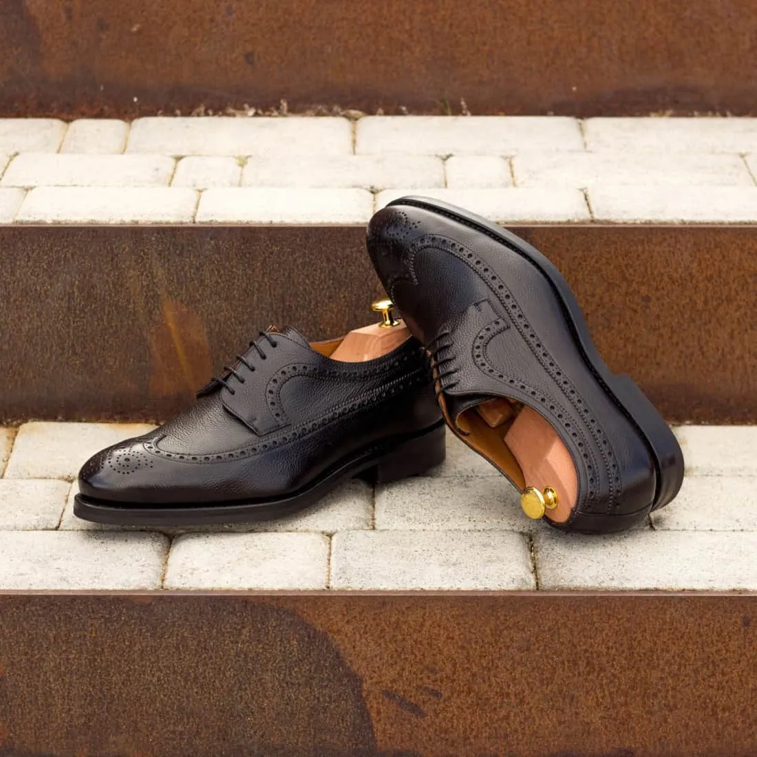 Derbie Brogue fleuri en cuir grainé noir - Semelles Dainite