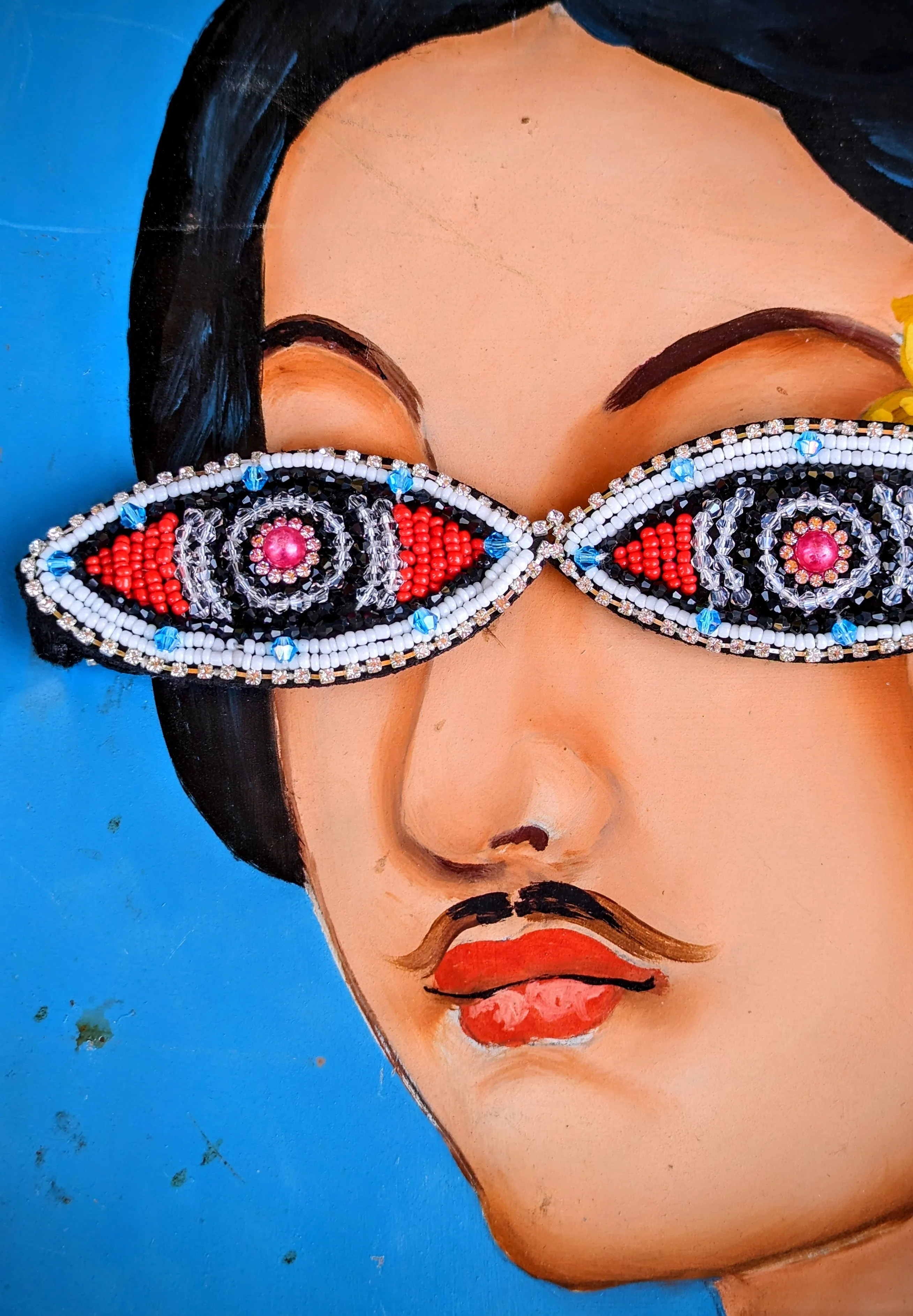 Eye brooch