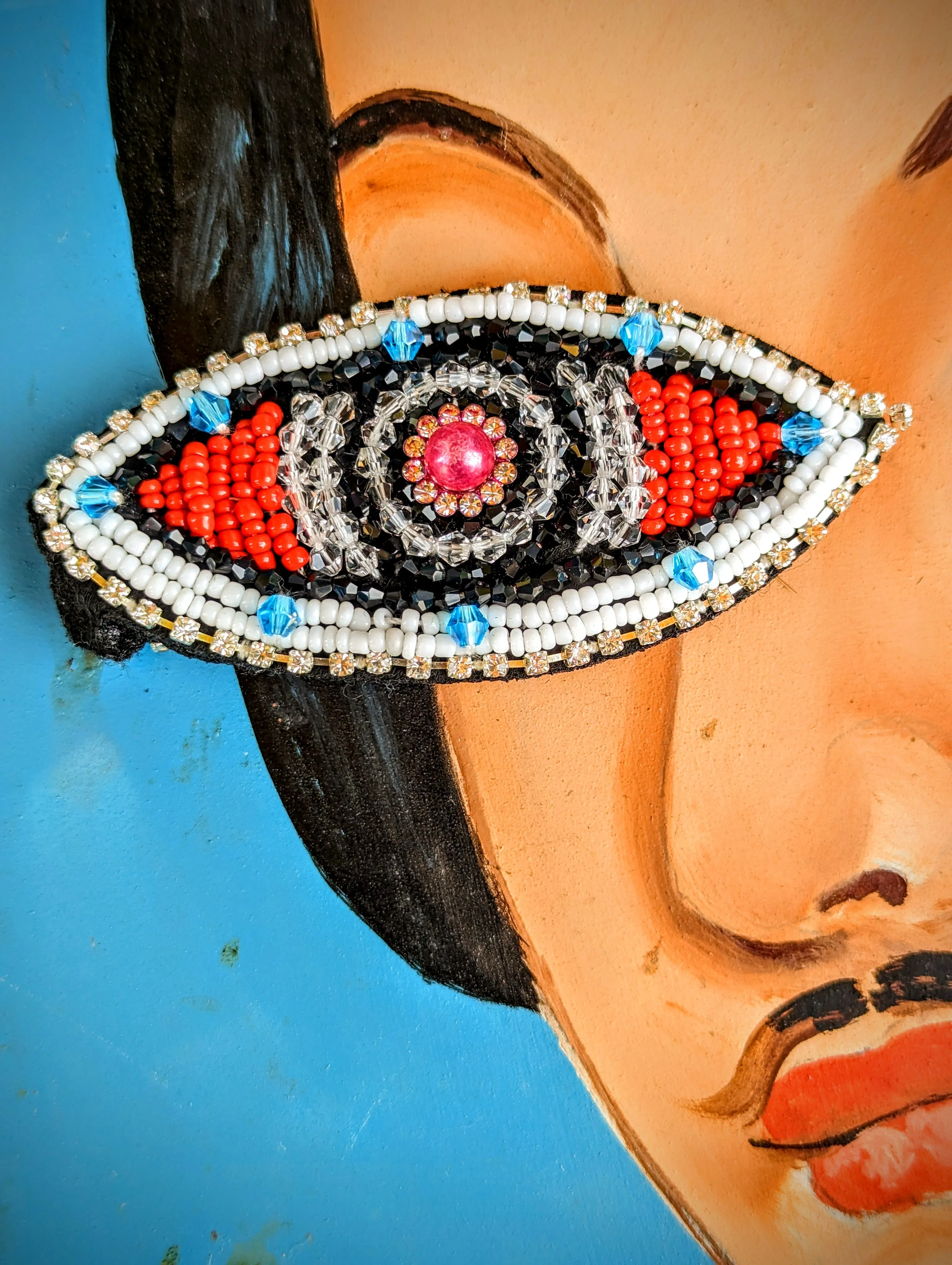 Eye brooch