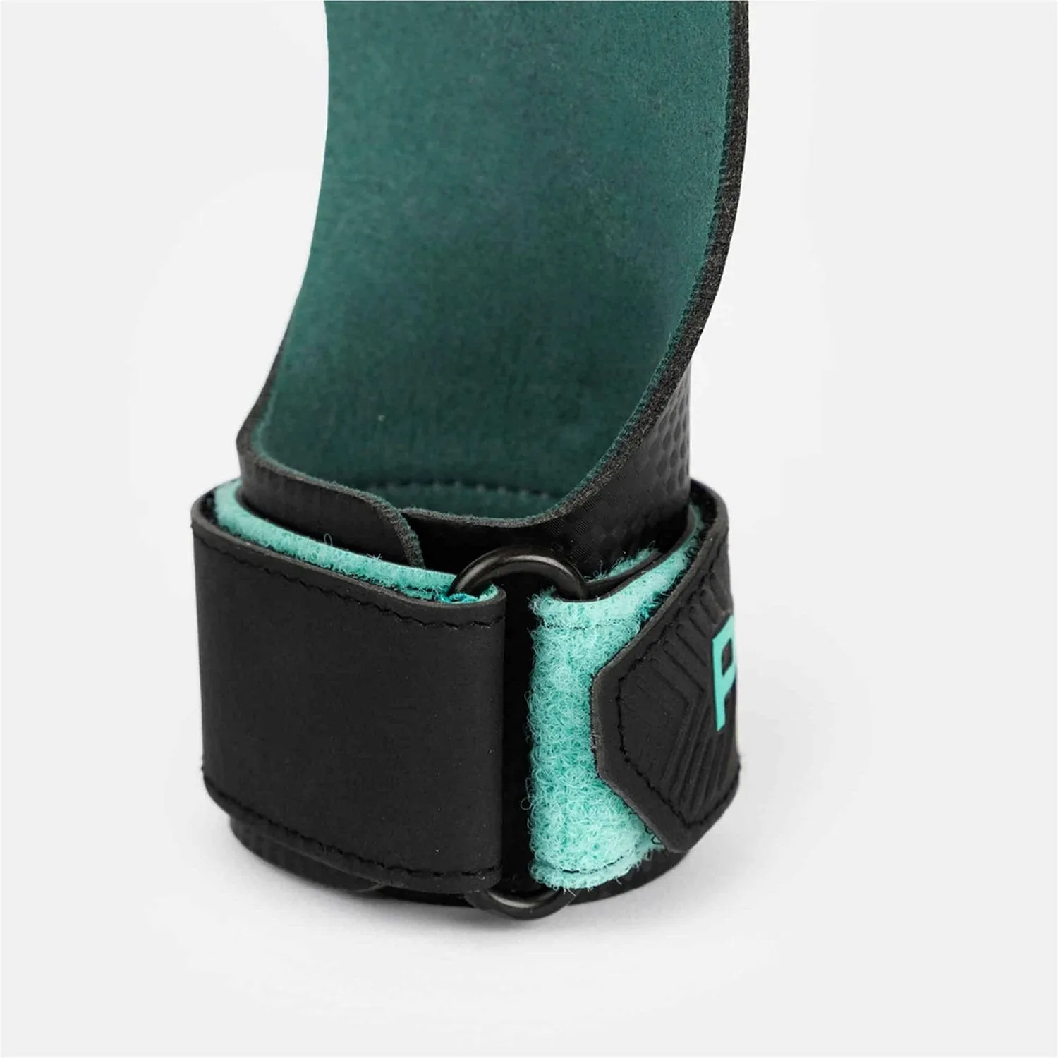 Falcon Grips (3-Loch)