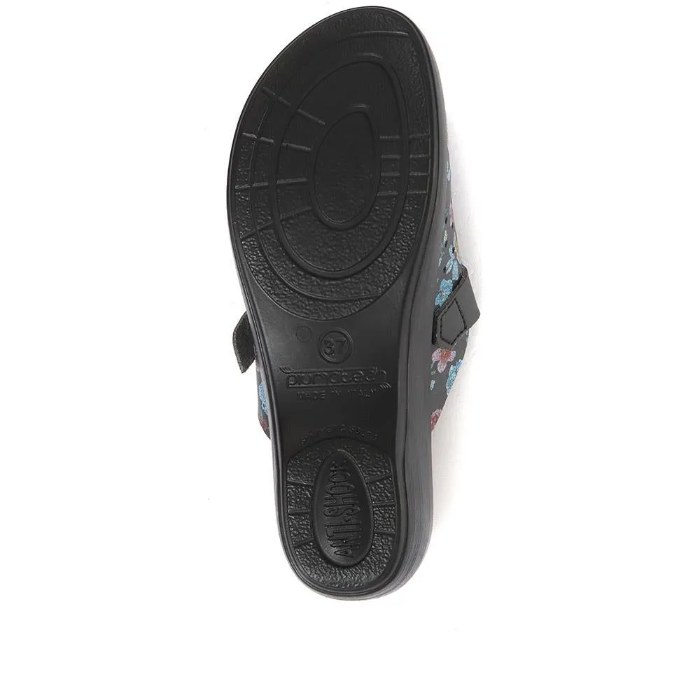 Floral Print Clogs - FLY29028 / 313 800
