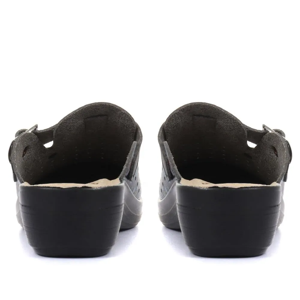 Floral Print Clogs - FLY29028 / 313 800