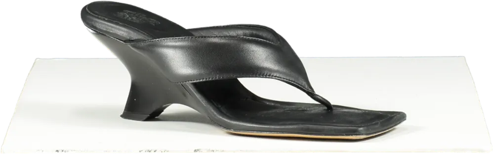GIA BORGHINI Black Leather Thong Sandals UK 6.5 EU 39.5 👠