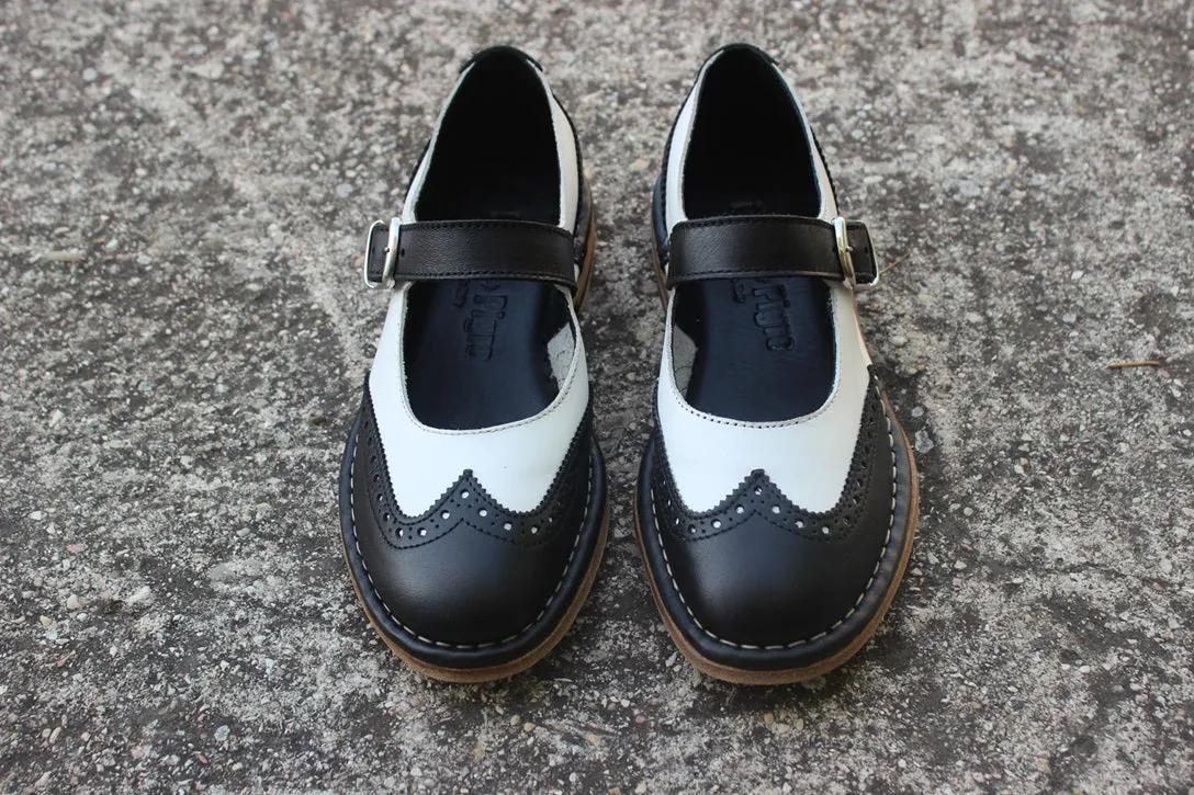 HAND 80Bis - Mary Jane Oxford