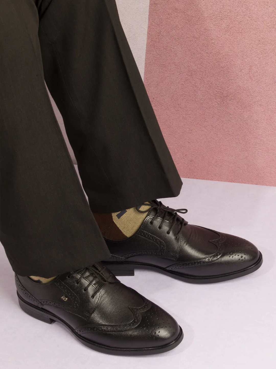 Men's Black Round Toe Lace Up Brogue (ID6113)