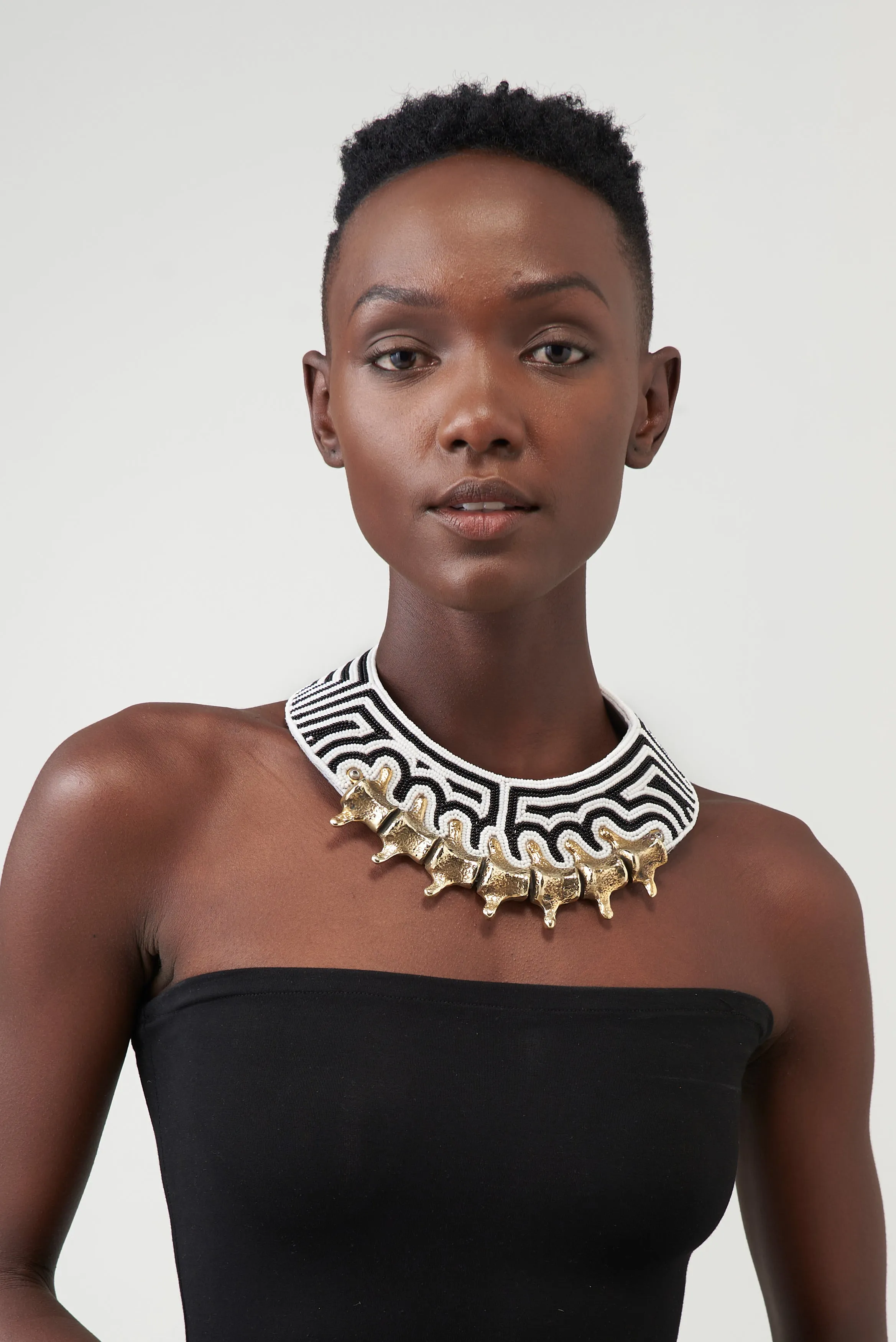 MTWANA NECK PIECE