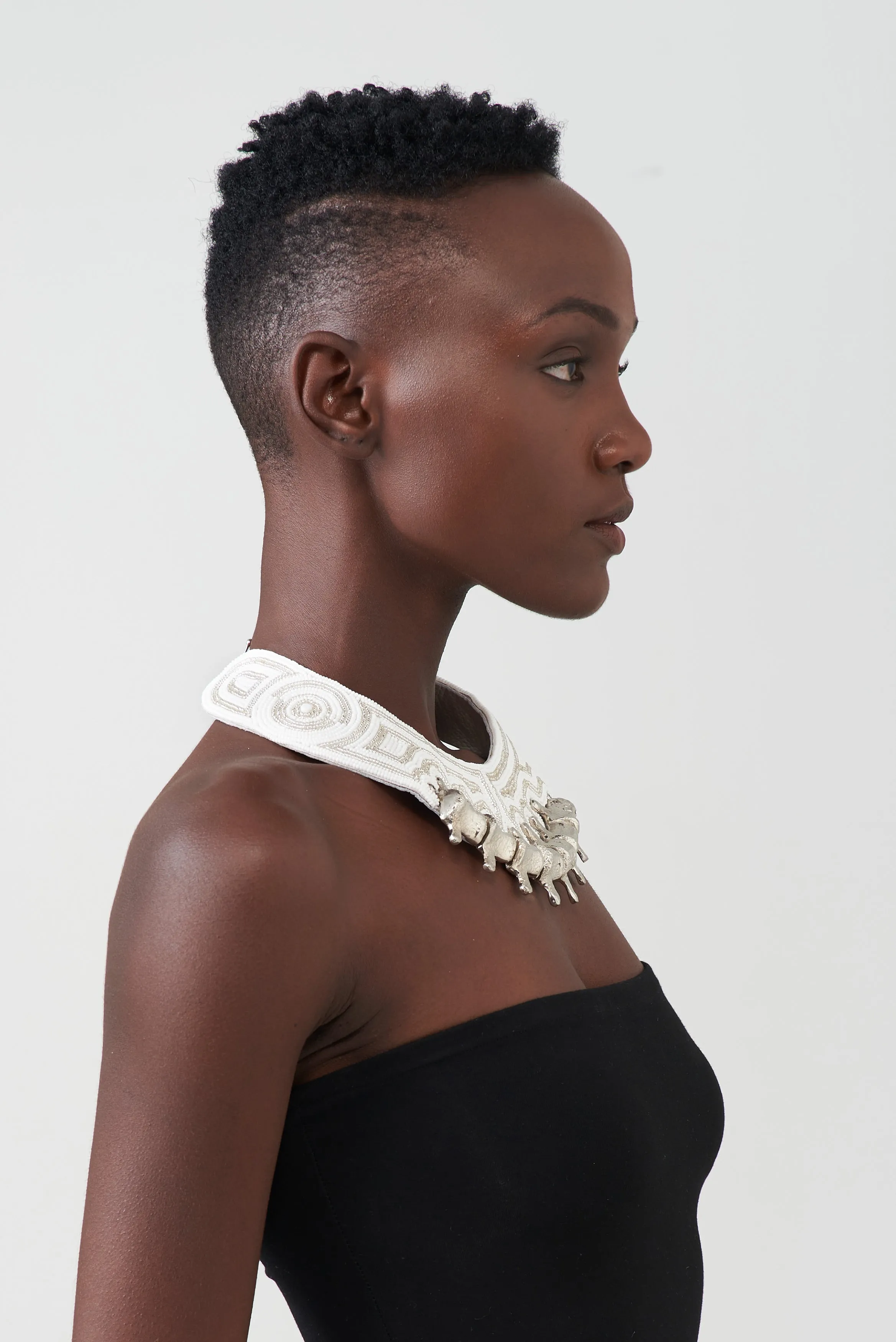 MTWANA NECK PIECE