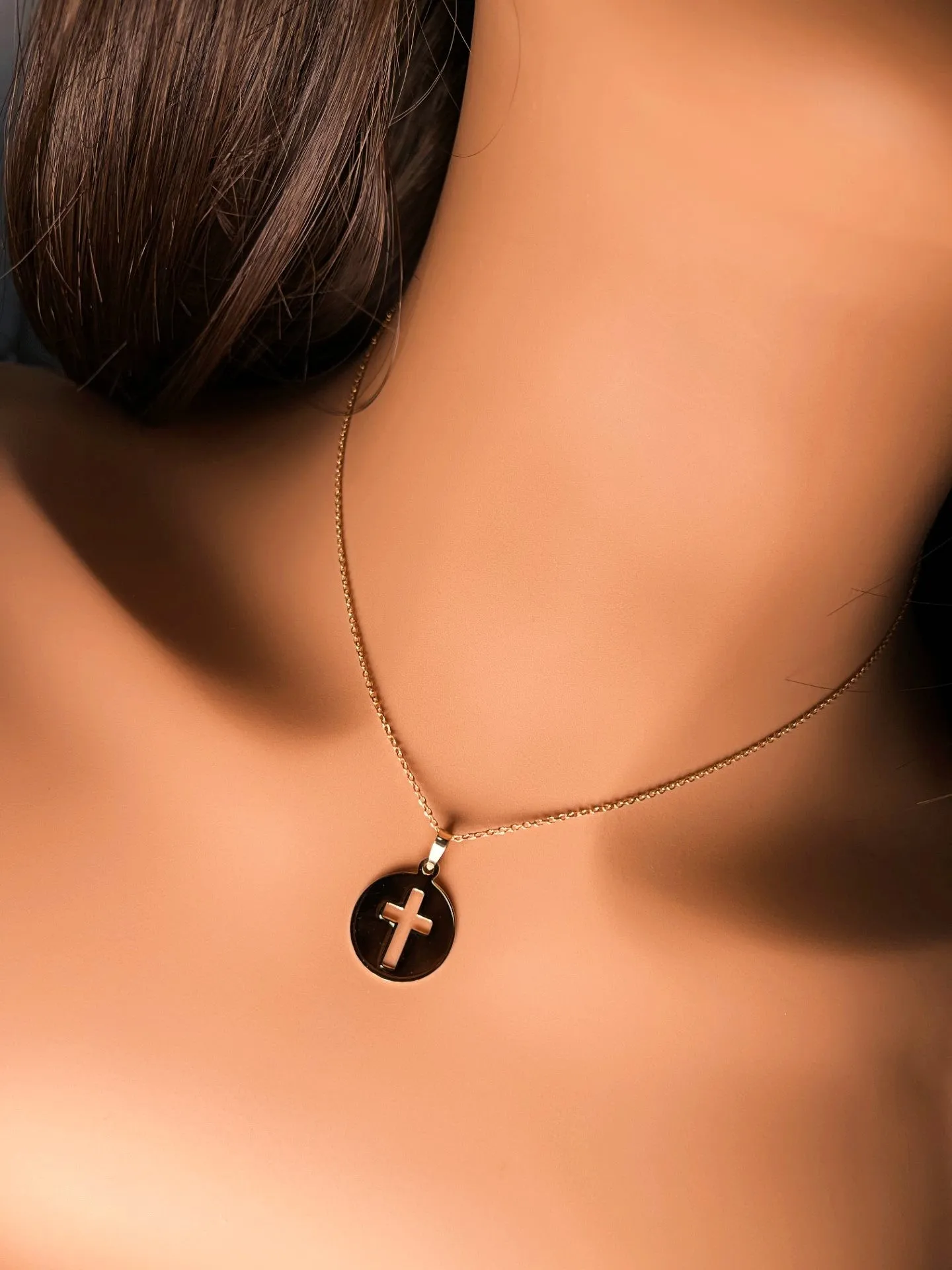 SOLID 14K YELLOW GOLD CUT OUT CROSS CHARM PENDANT