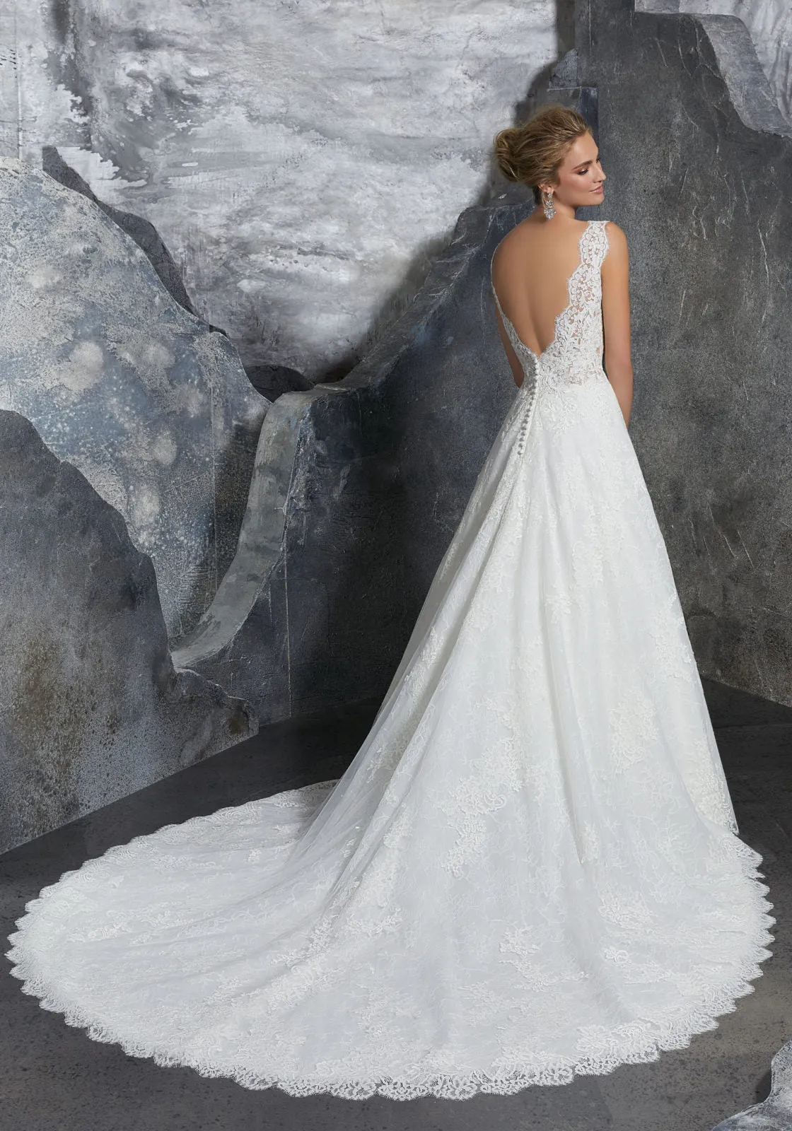 Style 8208