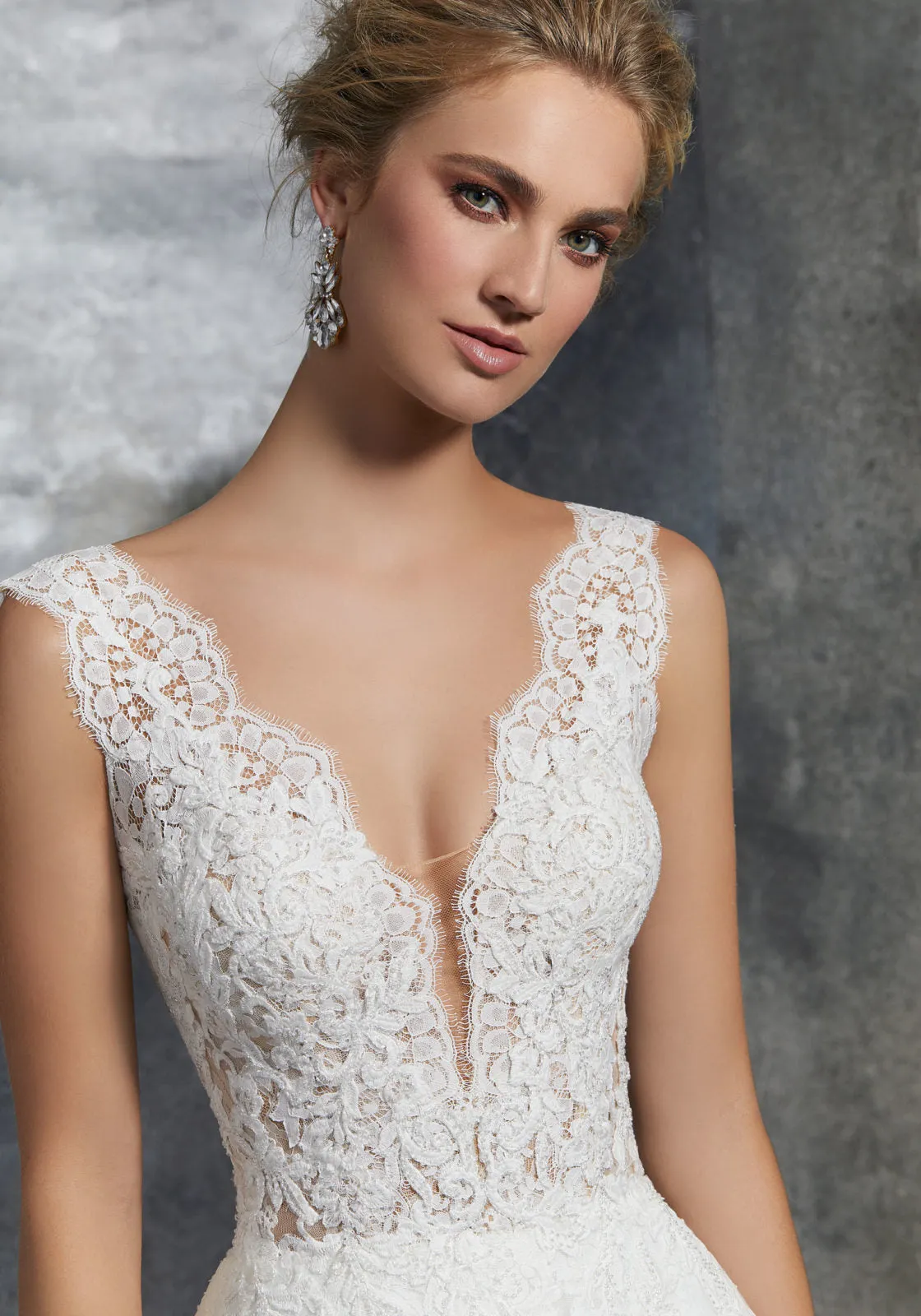 Style 8208